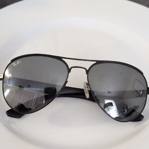 Ray-Ban Classic Black Aviator Shades